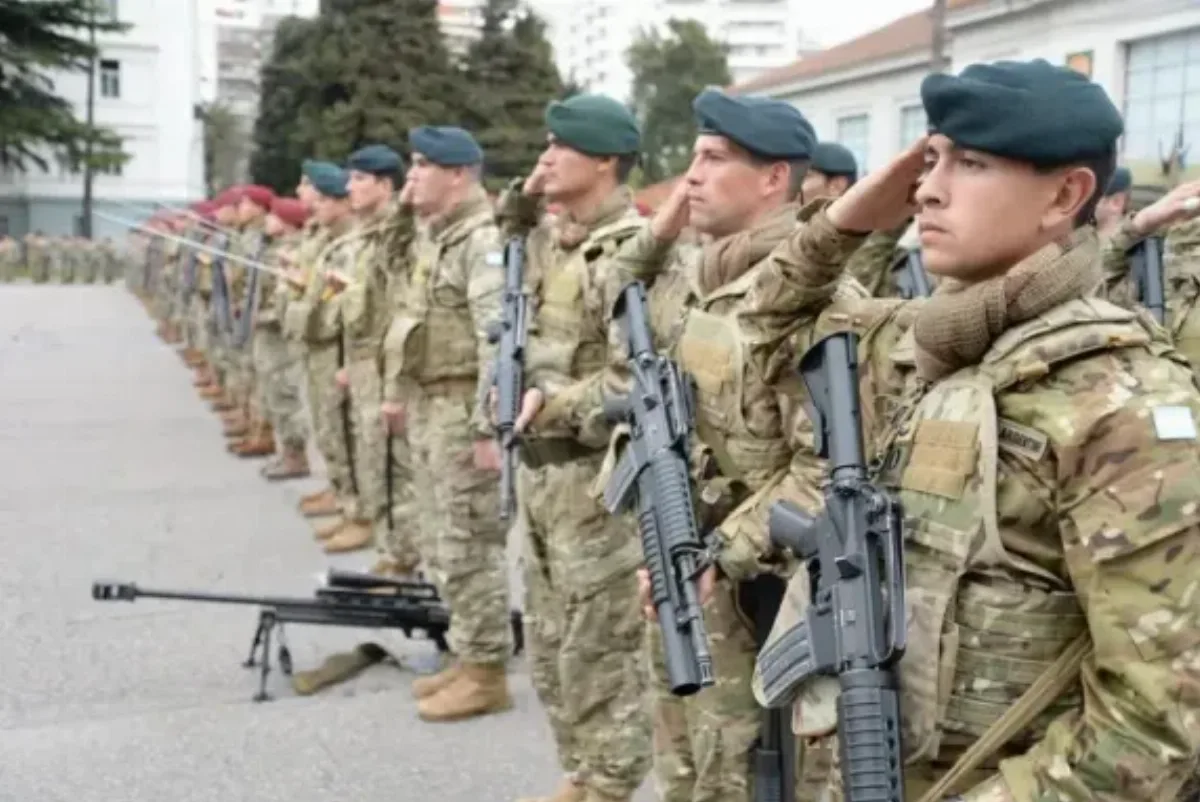 Fuerzas de seguridad y militares llevarán sus reclamos salariales al Edificio Centinela